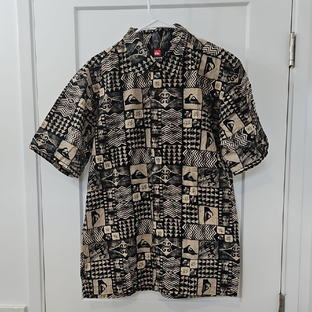 Quiksilver Black and Cream Patterned Dress Shirt